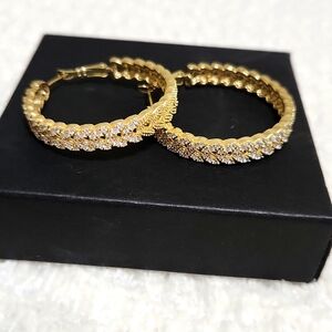 Hoop Earings